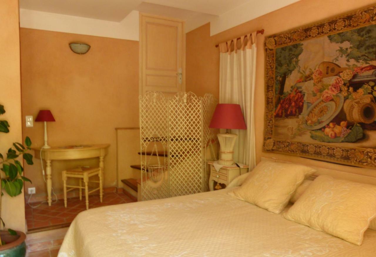 Le Bastidon Saint-Michel Panzió Sainte-Maxime Kültér fotó